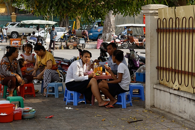 Phnom Penh-Divers-010
